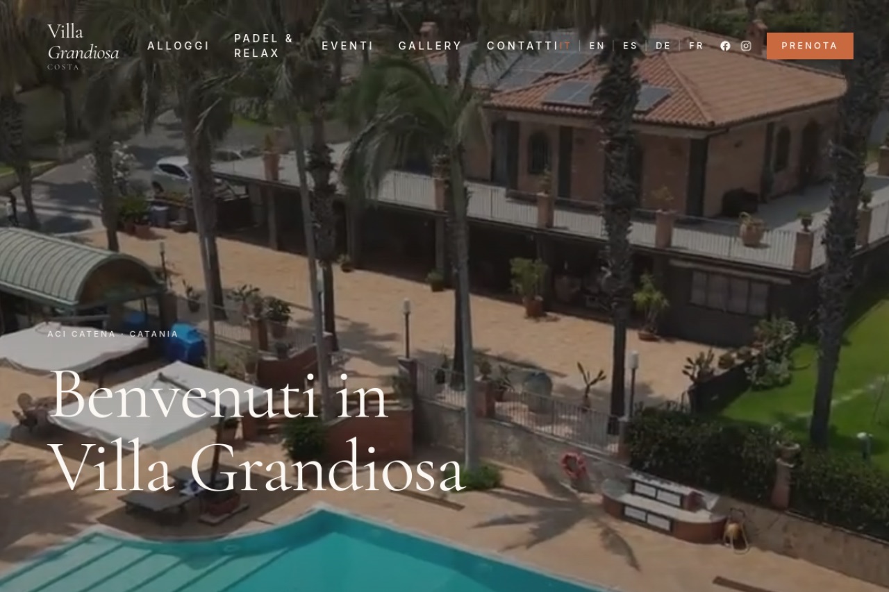 Villa Grandiosa Costa — B&B con piscina ad Aci Catena